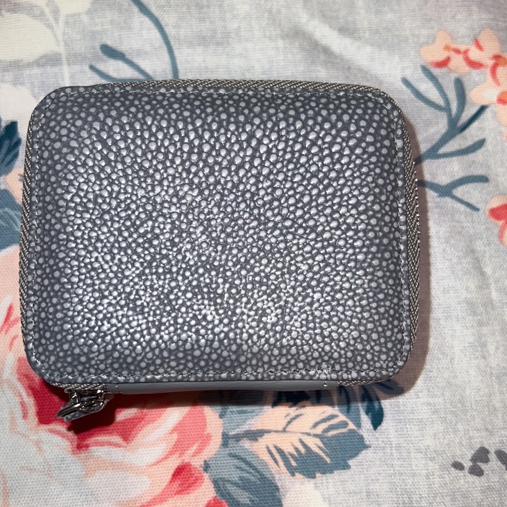 Garrett Leather | Premium Leather Travel Case - Picture 4 of 6